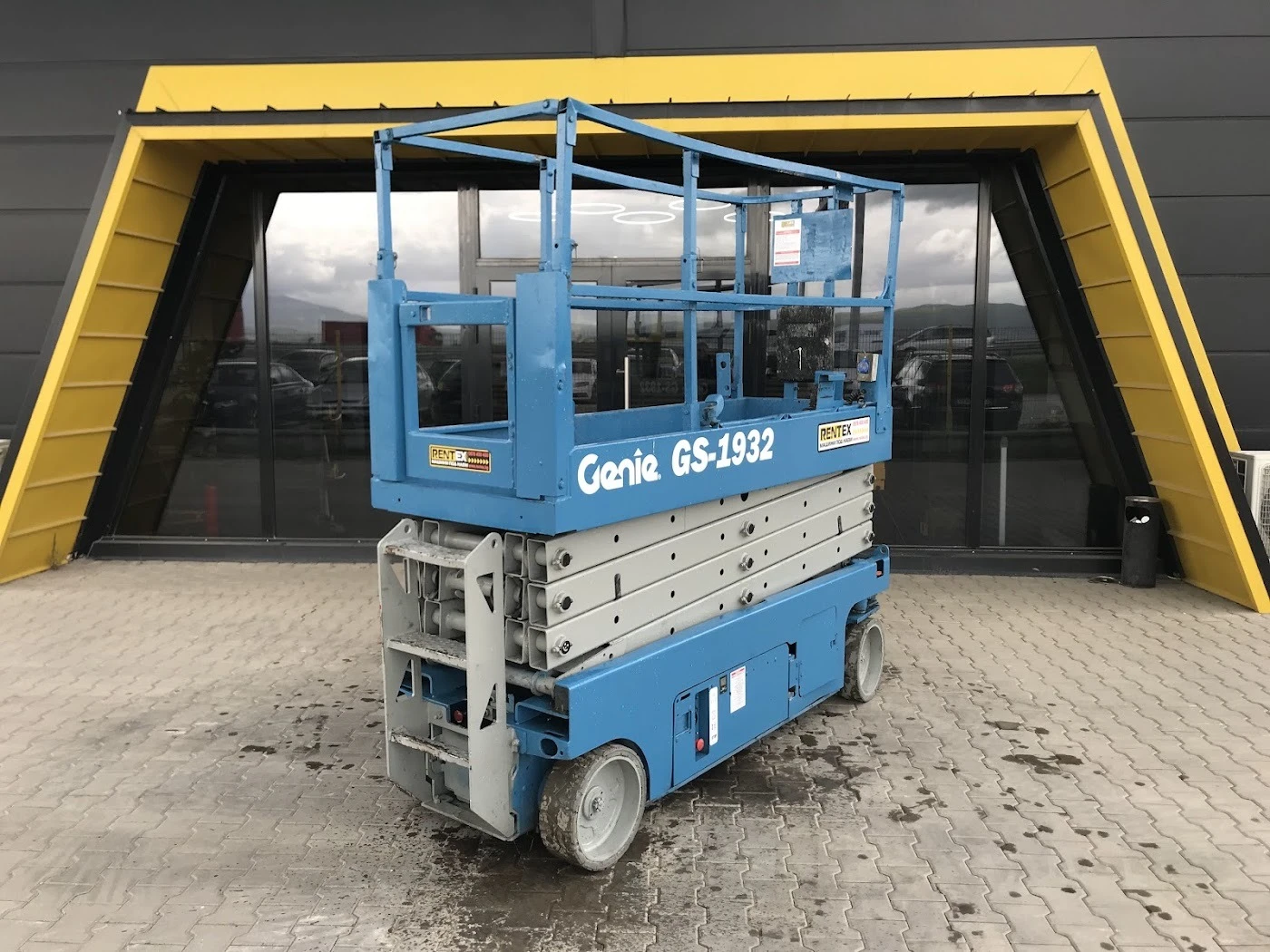 Автовишка Друга марка Ножична Genie GS1932  8м - изображение 5