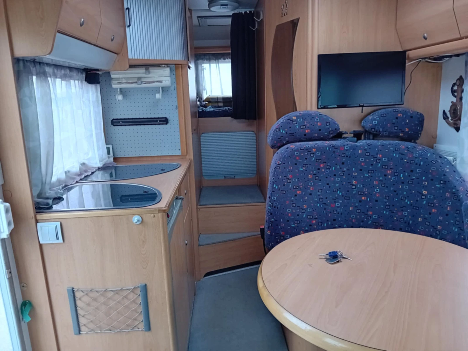 Кемпер Fiat Knaus, снимка 7 - Каравани и кемпери - 53891740