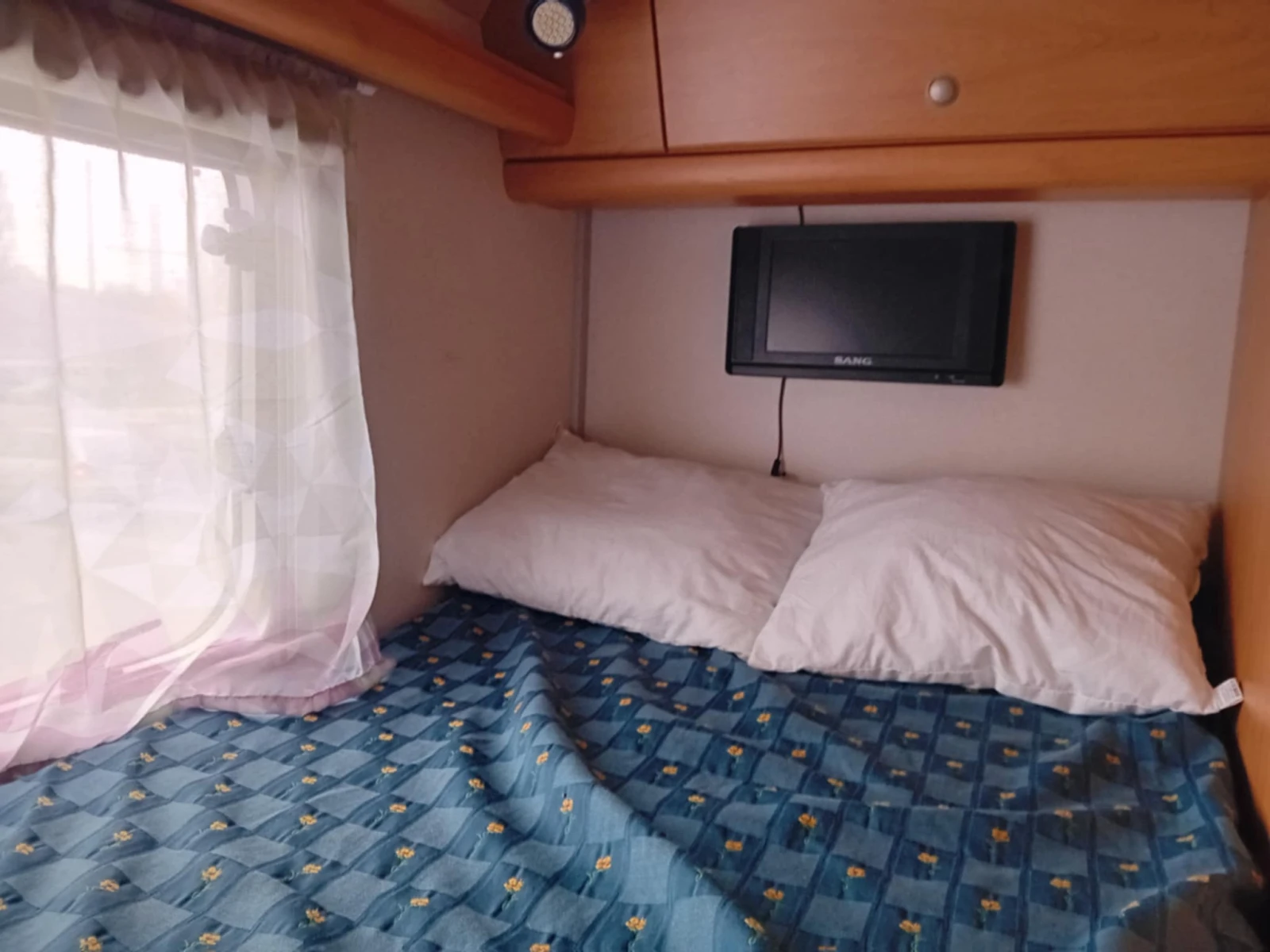 Кемпер Fiat Knaus, снимка 13 - Каравани и кемпери - 53891740