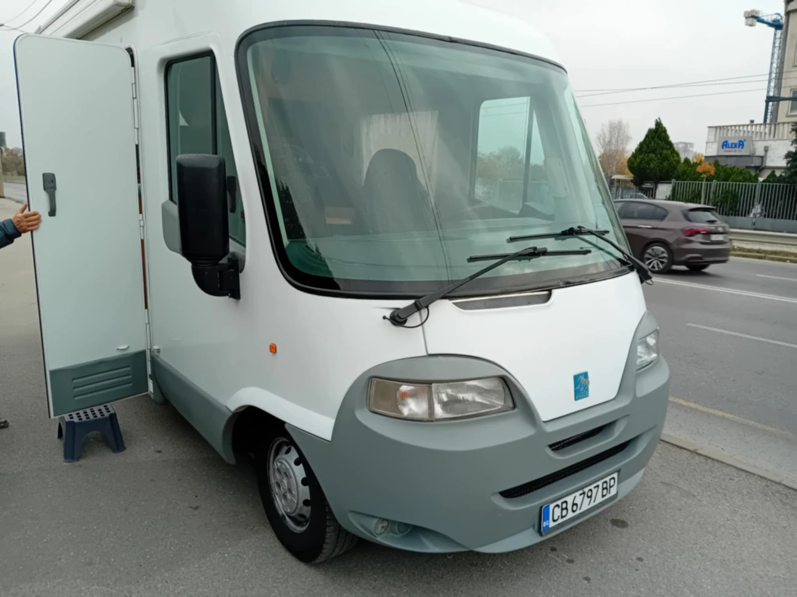 Кемпер Fiat Knaus, снимка 4 - Каравани и кемпери - 53891740