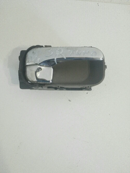 Дръжка врата вътрешна задна дясна Нисан Алмера Тино