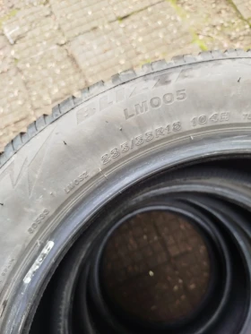 Гуми Зимни 235/55R18, снимка 8