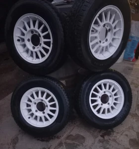 ����� �� �������� �� ���� � ������ 205/70R15 �� Suzuki Jimny