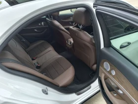 Mercedes-Benz E 220 4matic, снимка 13