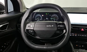Kia Stinger 1.6T* SIGNATURE* HEAD-UP* DISTRONIC* 360 КАМЕРИ, снимка 10