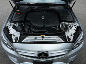 Mercedes-Benz C 220 AMG, DYNAMIC LED, AGILITY SELECT, KEYLESS , снимка 17