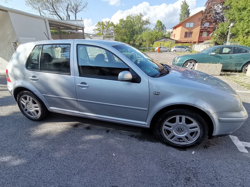 VW Golf 4 / 1.6 / климатроник / всичко платено, снимка 4 - Автомобили и джипове - 47481723