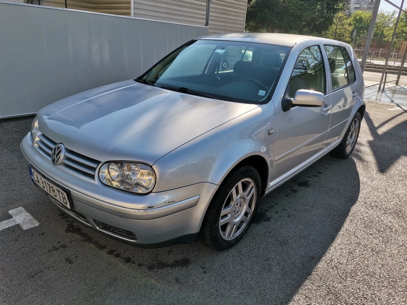 VW Golf, снимка 1 - Автомобили и джипове - 47481723