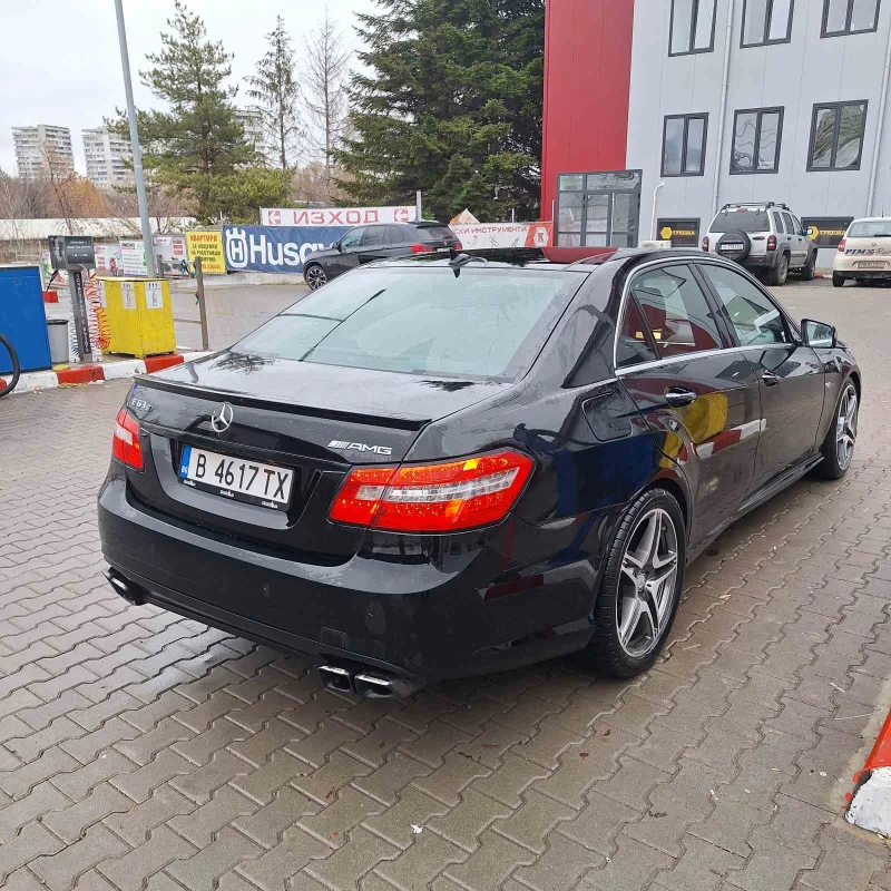 Mercedes-Benz E 63 AMG, снимка 3 - Автомобили и джипове - 48206148