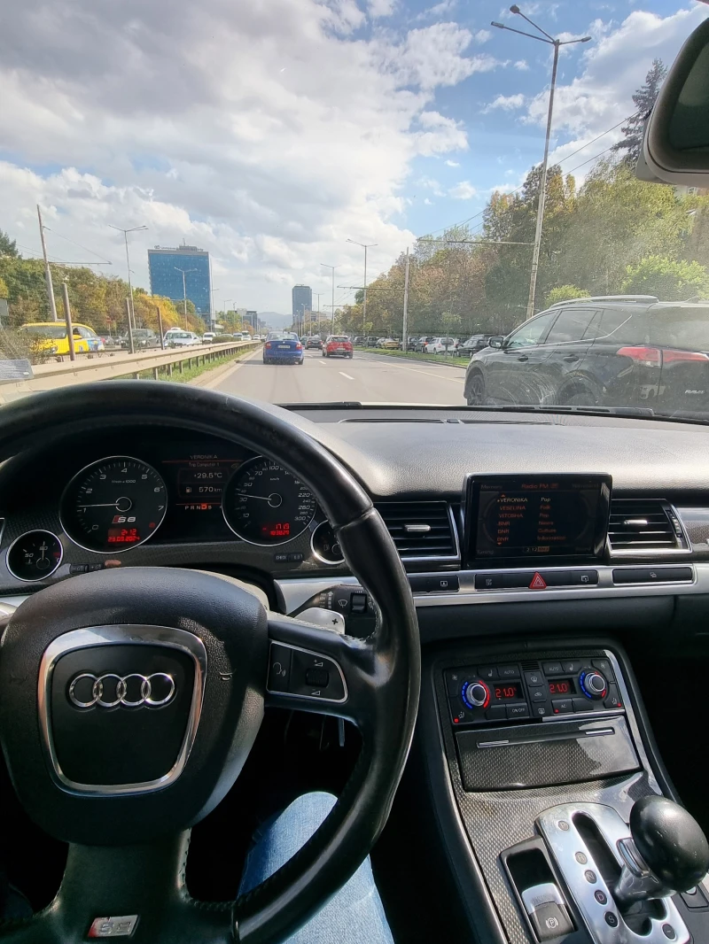 Audi S8 5.2, снимка 16 - Автомобили и джипове - 48364115