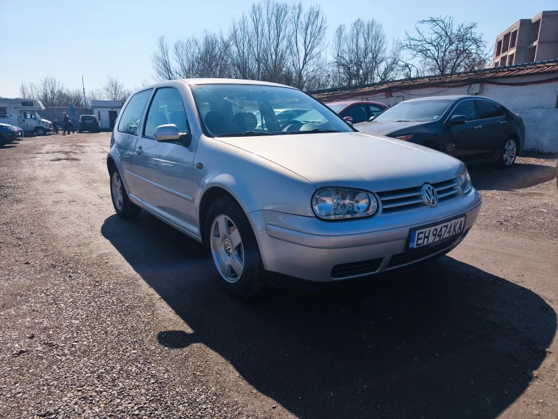 VW Golf 1.6.i, снимка 3 - Автомобили и джипове - 49377808