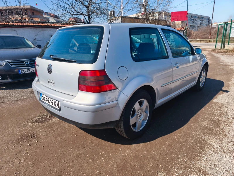 VW Golf 1.6.i, снимка 6 - Автомобили и джипове - 49377808