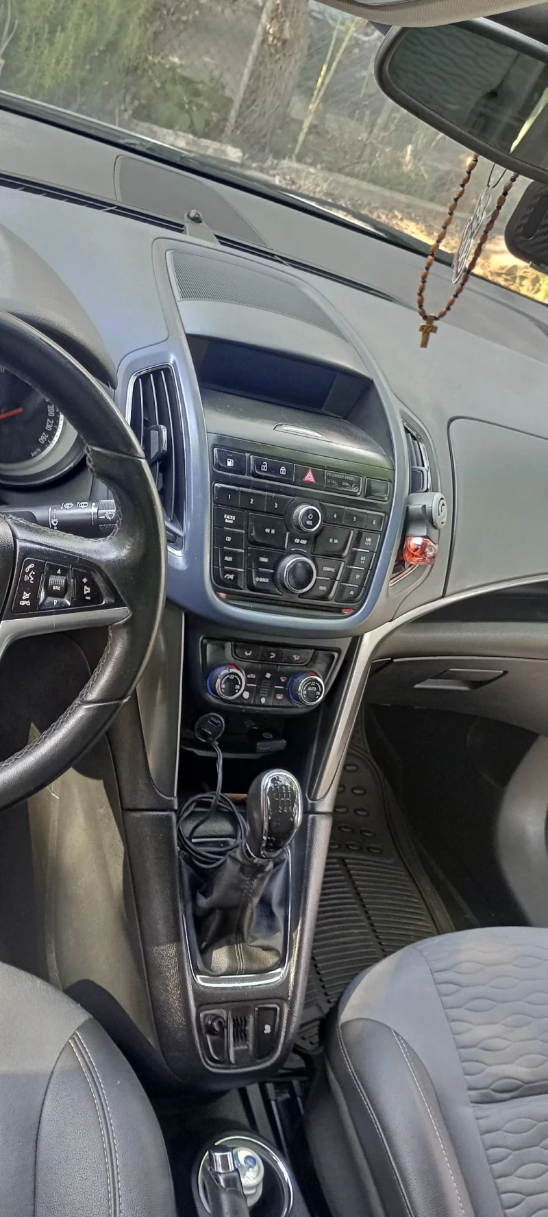 Opel Zafira 1.6 CNG, снимка 8 - Автомобили и джипове - 52102684