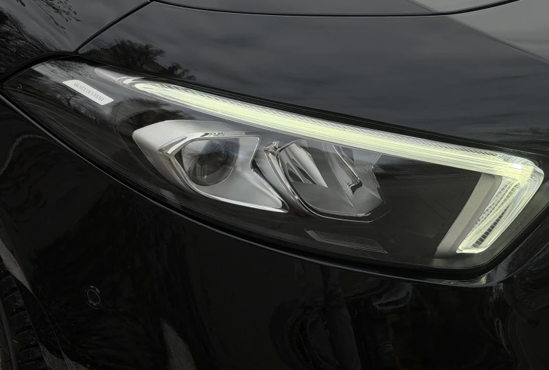 Mercedes-Benz A 180 AMG пакет, ГАРАЖНА, снимка 7 - Автомобили и джипове - 52718501