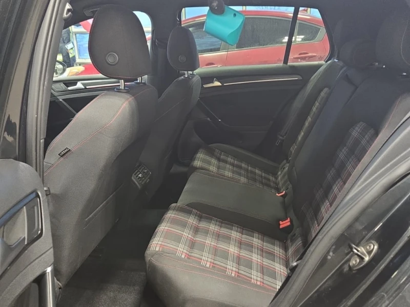 VW Golf * AUTOBAHN * CARFAX * БЕЗ ПЪРВОНАЧАЛНА ВНОСКА, снимка 13 - Автомобили и джипове - 52824958