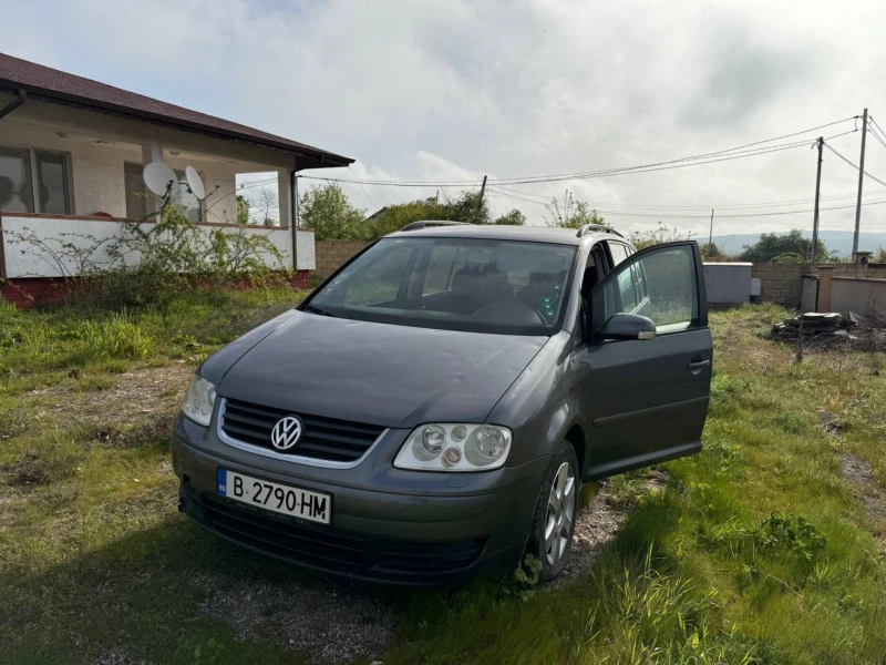 VW Touran 2.0 TDI , снимка 11 - Автомобили и джипове - 52895559