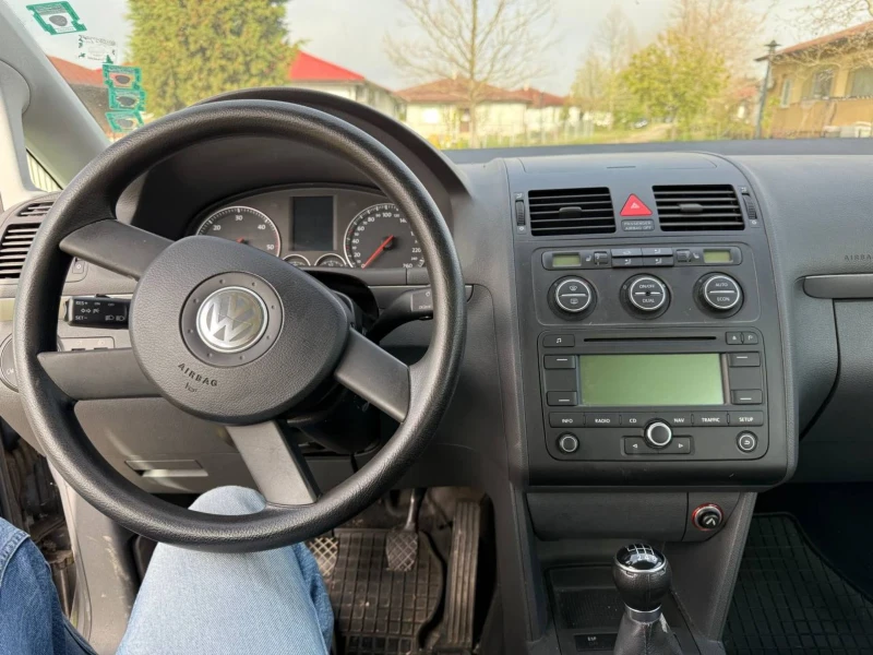 VW Touran 2.0 TDI , снимка 4 - Автомобили и джипове - 52895559