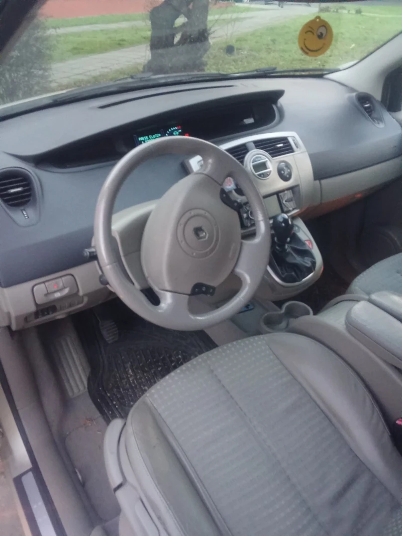 Renault Scenic, снимка 7 - Автомобили и джипове - 53013690