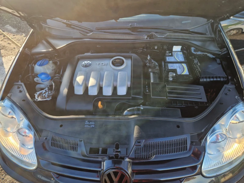 VW Golf 1.9TDI 105HP. BLACK ITALIA, снимка 14 - Автомобили и джипове - 53121215