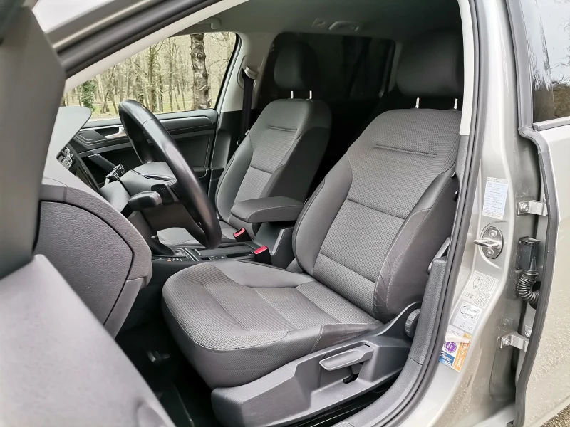 VW Golf 1.6TDI/116кс./DSG7ск./Подгрев/Теглич, снимка 11 - Автомобили и джипове - 53284485