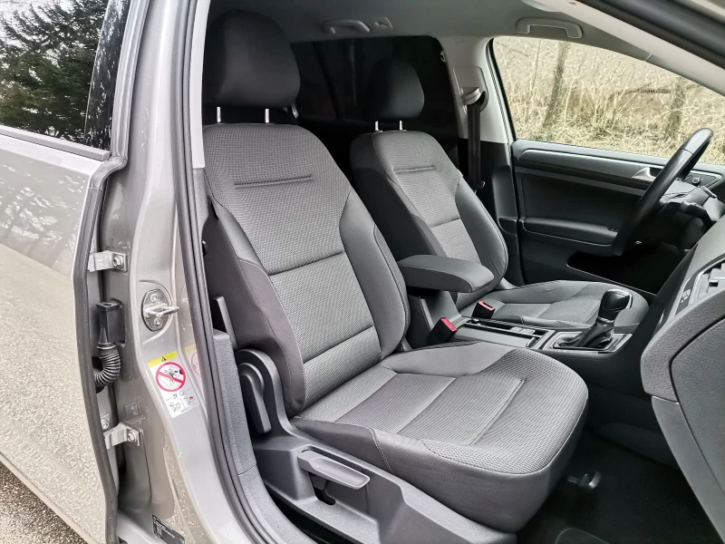 VW Golf 1.6TDI/116кс./DSG7ск./Подгрев/Теглич, снимка 12 - Автомобили и джипове - 53284485