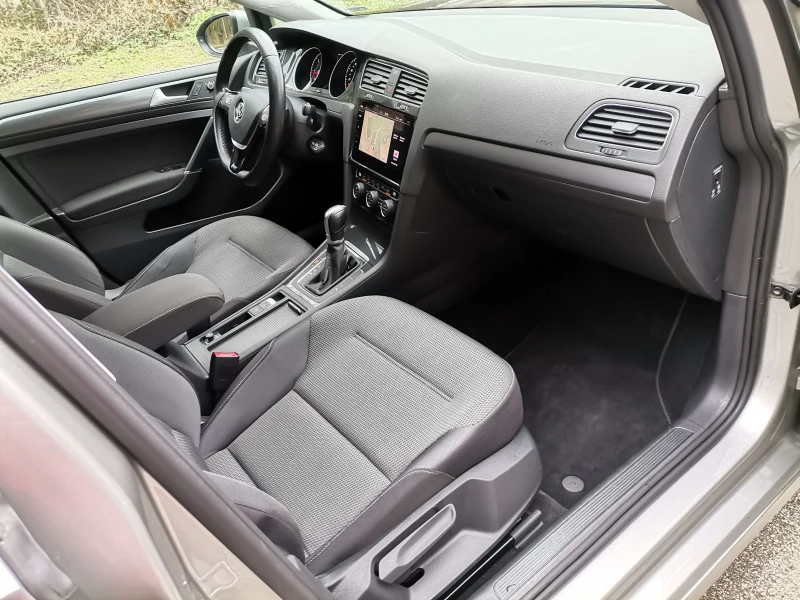 VW Golf 1.6TDI/116кс./DSG7ск./Подгрев/Теглич, снимка 10 - Автомобили и джипове - 53284485