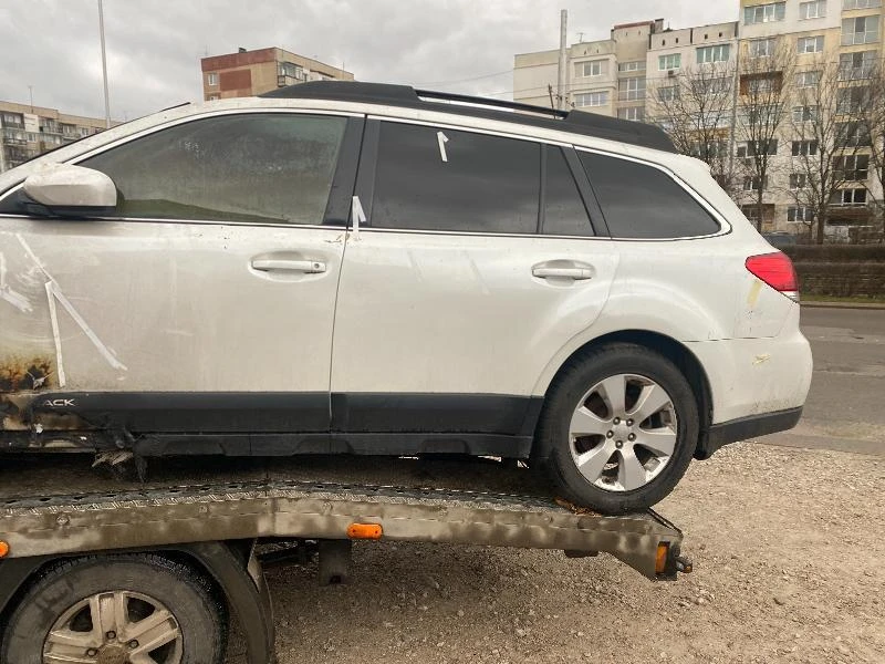 Subaru Outback Subaru Outback 3,6 3бр.за части, снимка 8 - Автомобили и джипове - 33213786