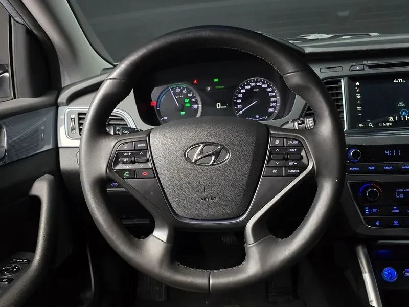 Hyundai Sonata Hybrid 2.0 Hev Premium Special, снимка 13 - Автомобили и джипове - 55176557
