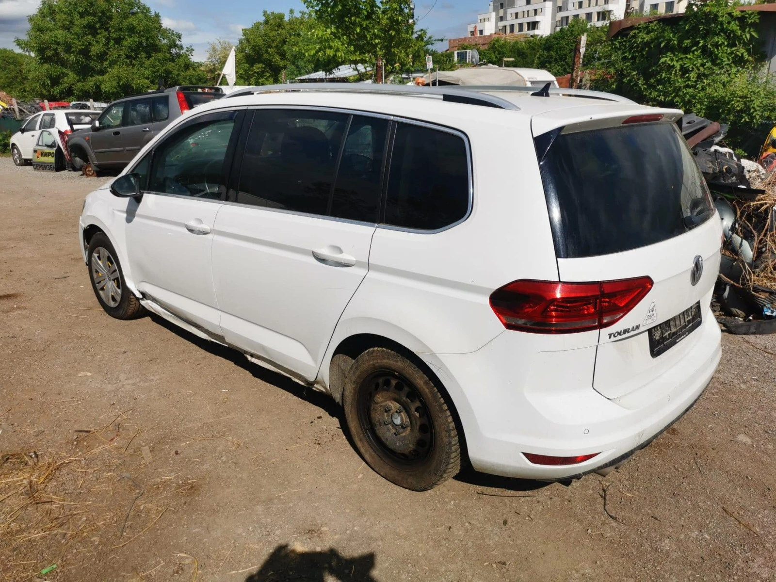 VW Touran 2.0TDI, DSG, Panorama, KEYLESS - изображение 6