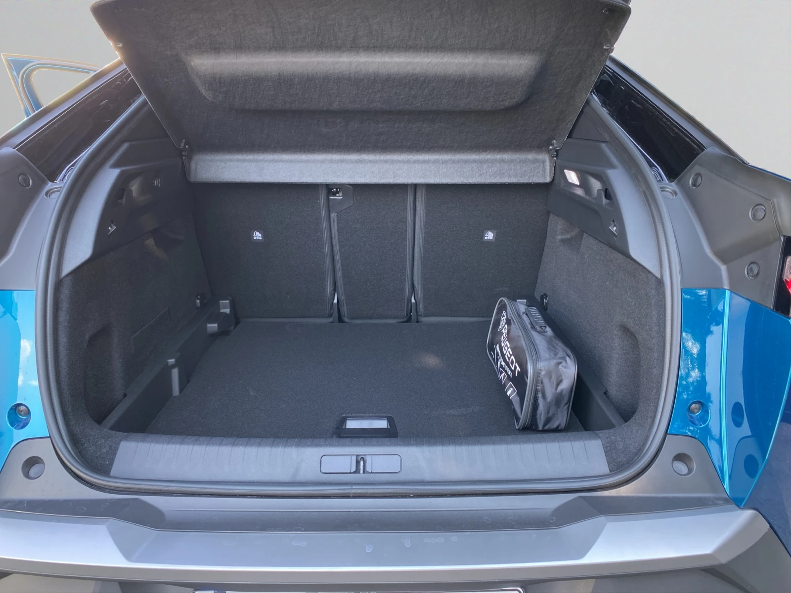 Peugeot 3008 GT 1.2 145 HYBRID 48V   07.2030 . | Mobile.bg   13