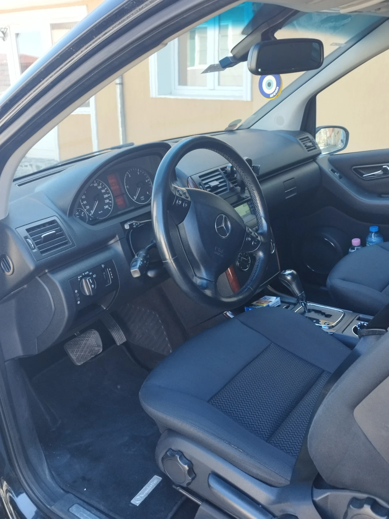 Mercedes-Benz A 180  - изображение 7