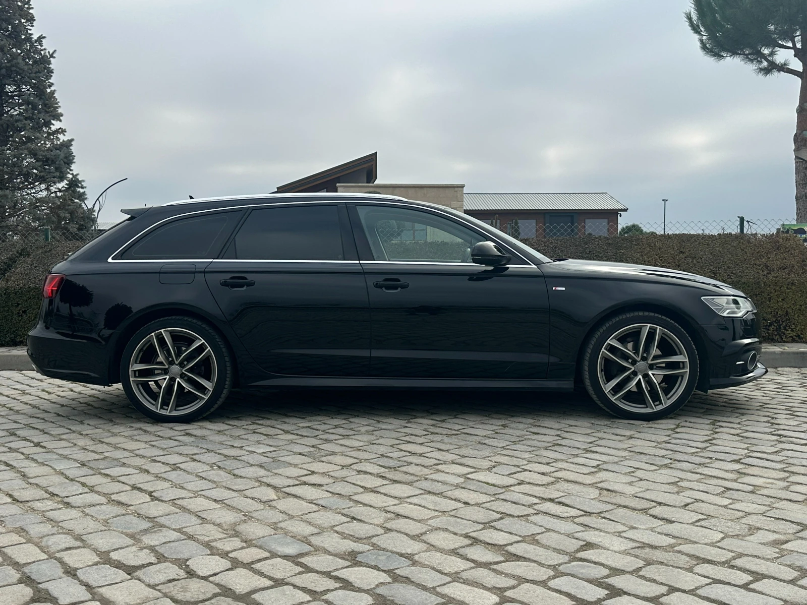 Audi A6 MATRIX* S-LINE* PANO* ACC-DISTR.* FACELIFT* ������ | Mobile.bg � ����������� 6