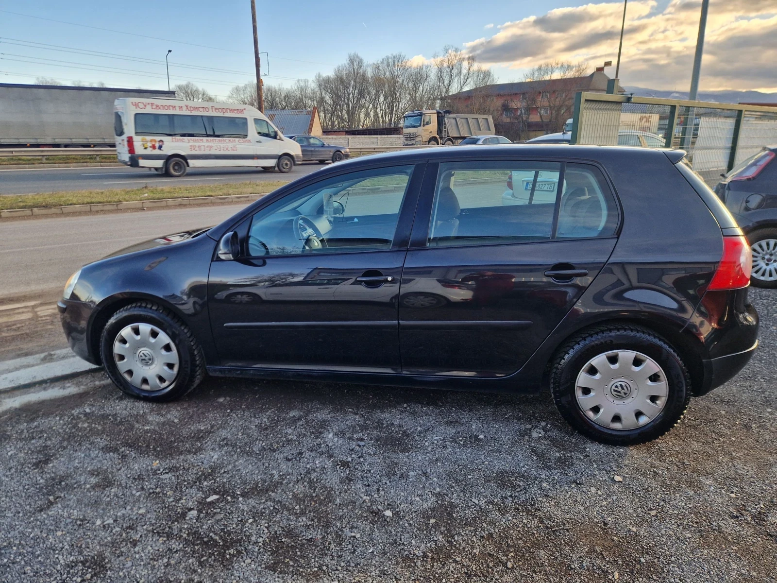 VW Golf 1.9TDI 105HP. BLACK ITALIA - изображение 3