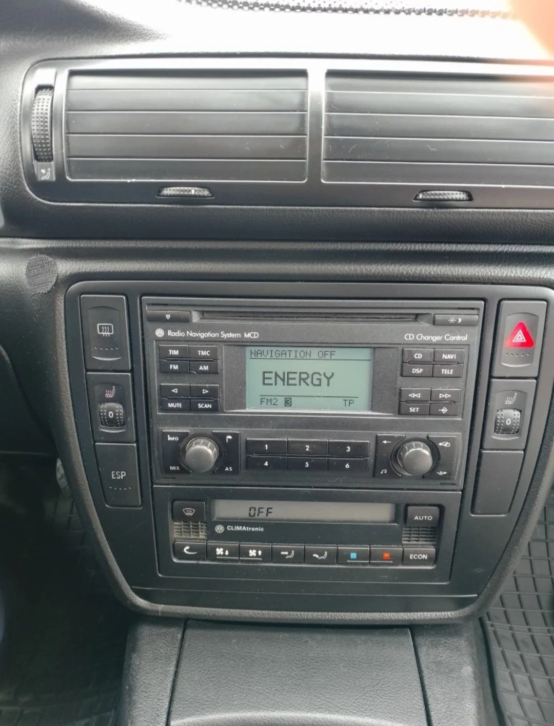 VW Passat 1.9, снимка 7 - Автомобили и джипове - 53935202