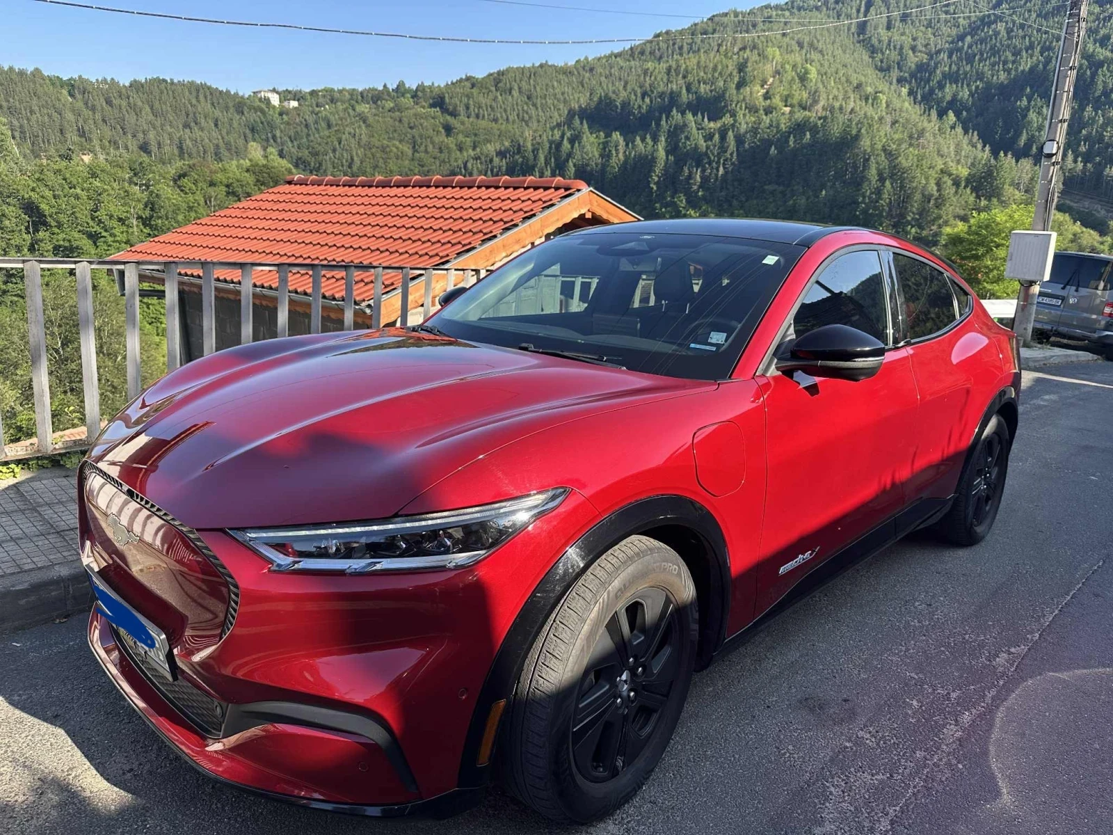 Ford Mustang Mach-E, снимка 4 - Автомобили и джипове - 54086484