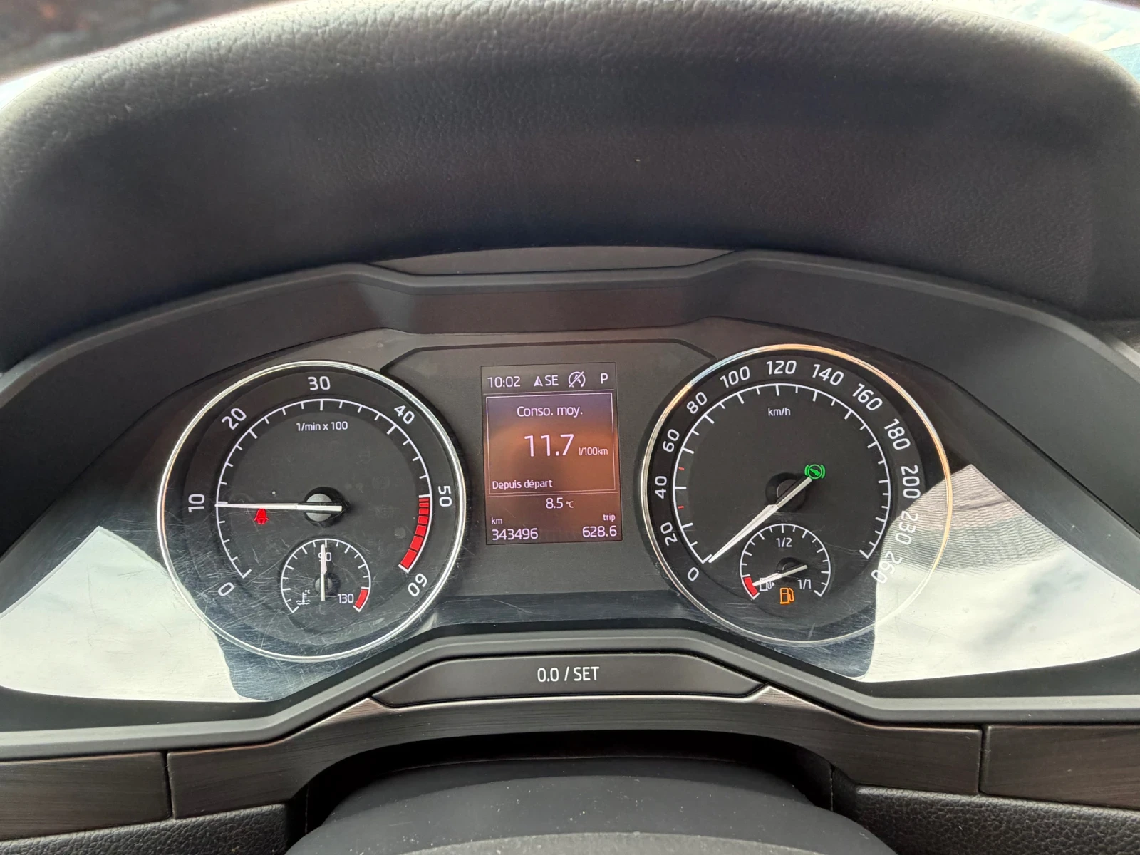 Skoda Superb Нов внос от Белгия!, снимка 11 - Автомобили и джипове - 54387140