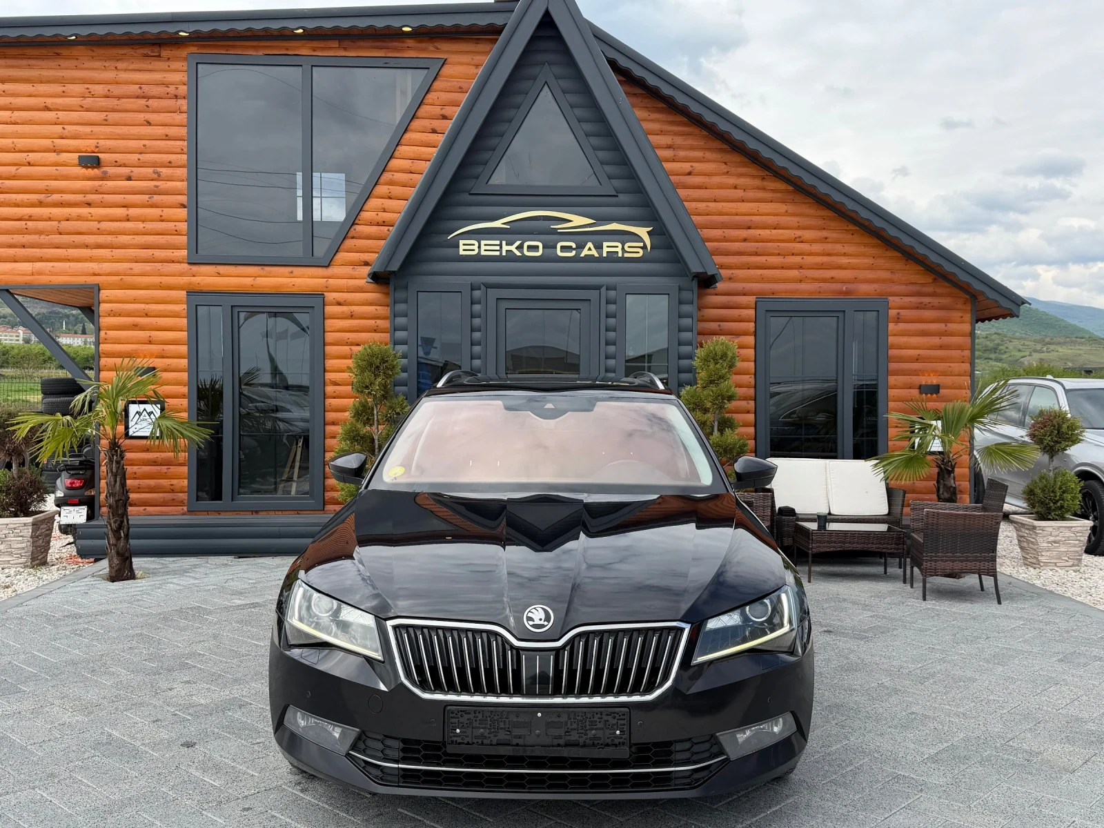 Skoda Superb Нов внос от Белгия!, снимка 2 - Автомобили и джипове - 54387140