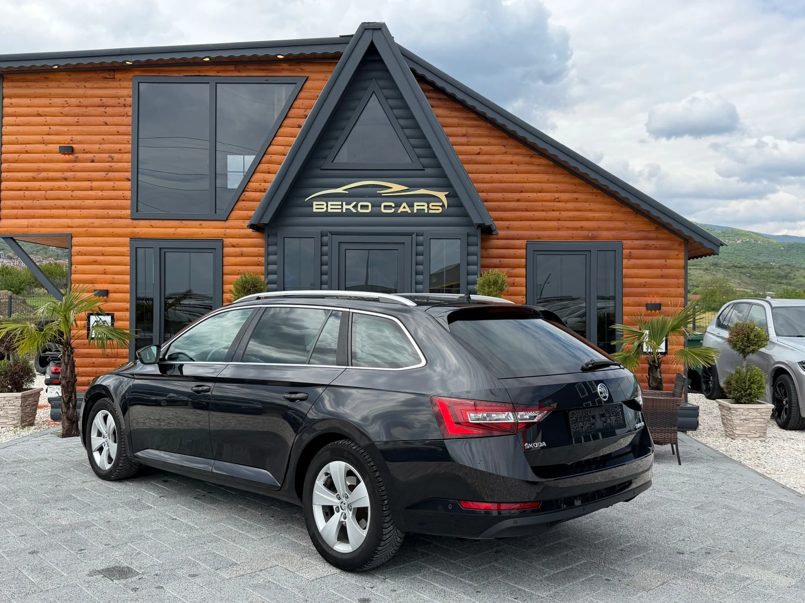 Skoda Superb Нов внос от Белгия!, снимка 8 - Автомобили и джипове - 54387140