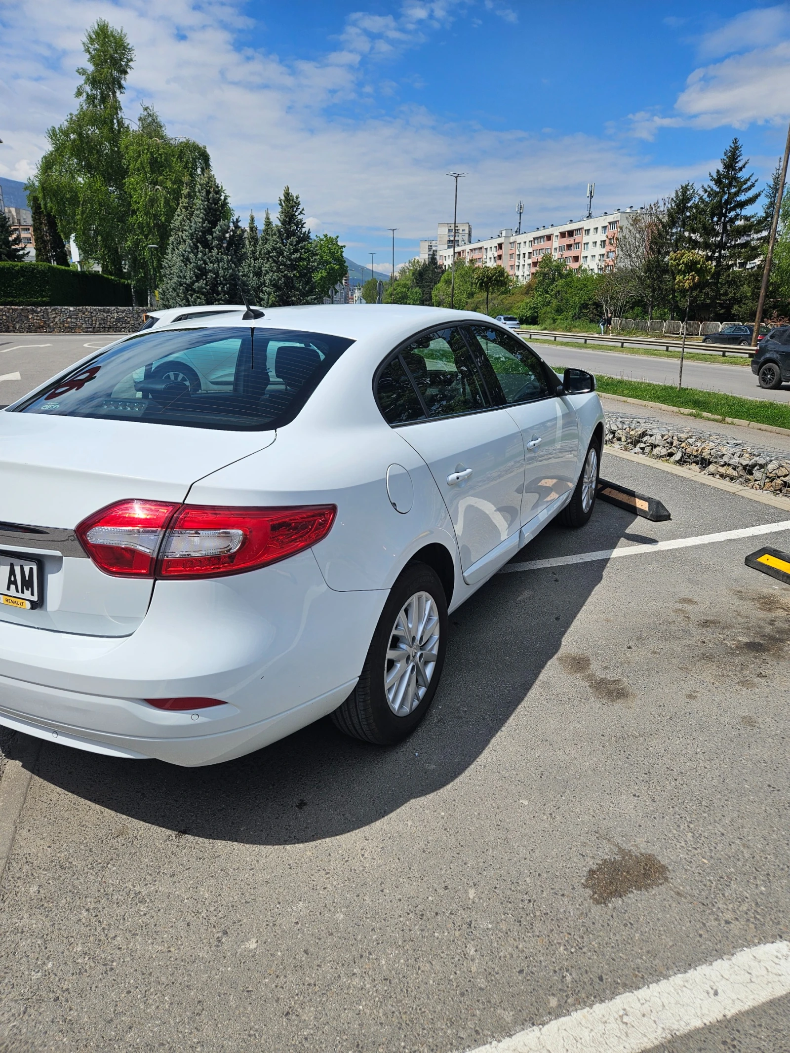 Renault Fluence, снимка 6 - Автомобили и джипове - 54393016
