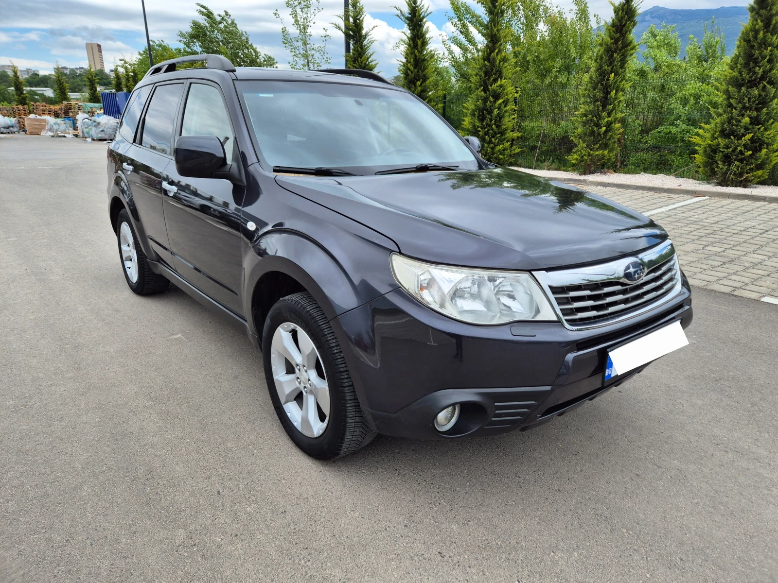 Subaru Forester 2.0 ГАЗ* АВТОМАТ* СЕРВИЗНА ИСТОРИЯ , снимка 2 - Автомобили и джипове - 54543070