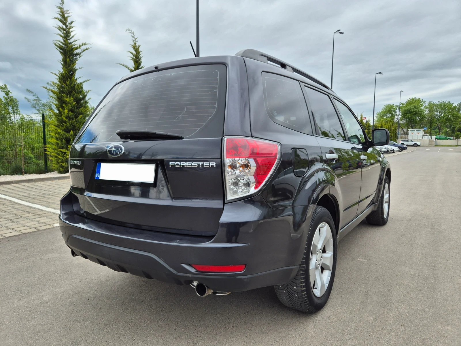 Subaru Forester 2.0 ГАЗ* АВТОМАТ* СЕРВИЗНА ИСТОРИЯ , снимка 3 - Автомобили и джипове - 54543070