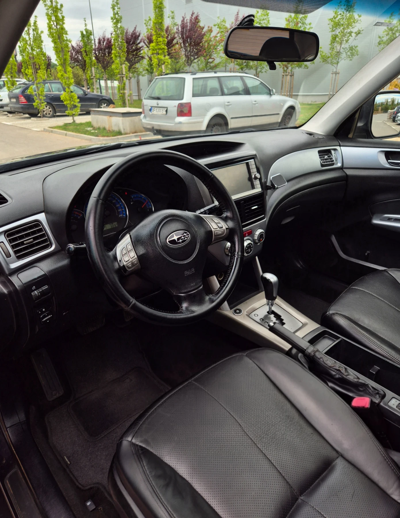 Subaru Forester 2.0 ГАЗ* АВТОМАТ* СЕРВИЗНА ИСТОРИЯ , снимка 5 - Автомобили и джипове - 54543070