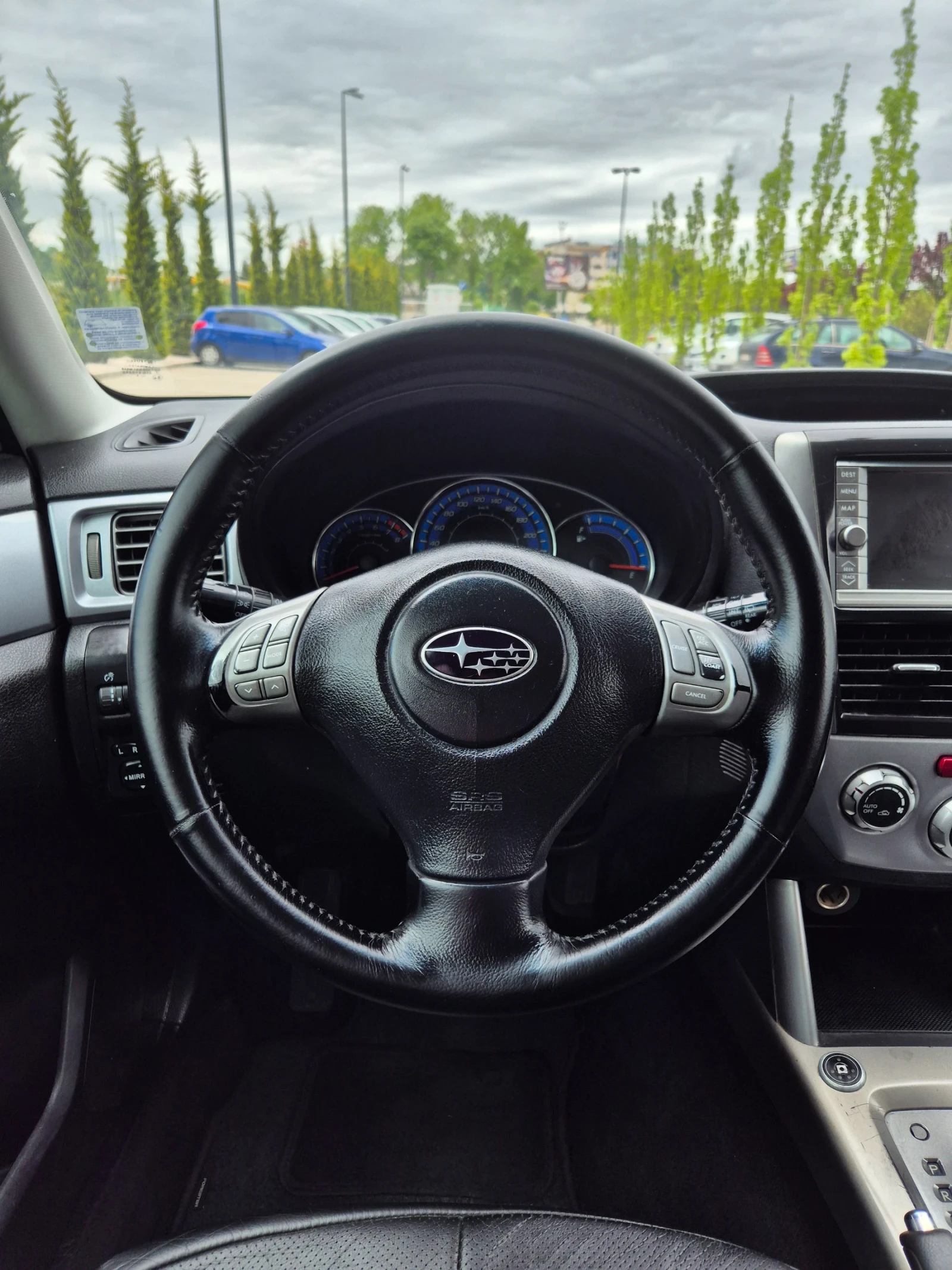 Subaru Forester 2.0 ГАЗ* АВТОМАТ* СЕРВИЗНА ИСТОРИЯ , снимка 12 - Автомобили и джипове - 54543070