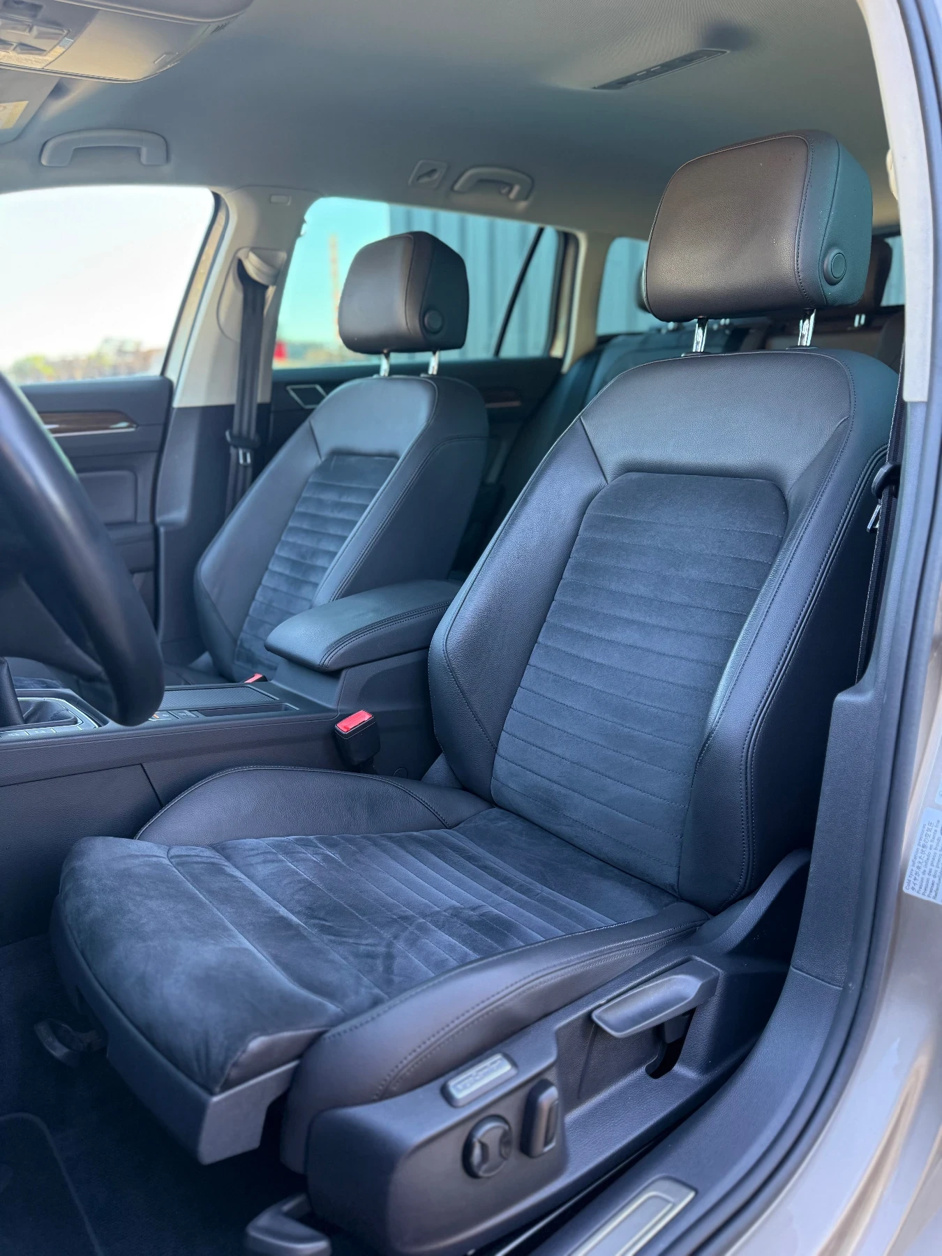 VW Passat HIGHLINE DIGITAL, снимка 12 - Автомобили и джипове - 54610677