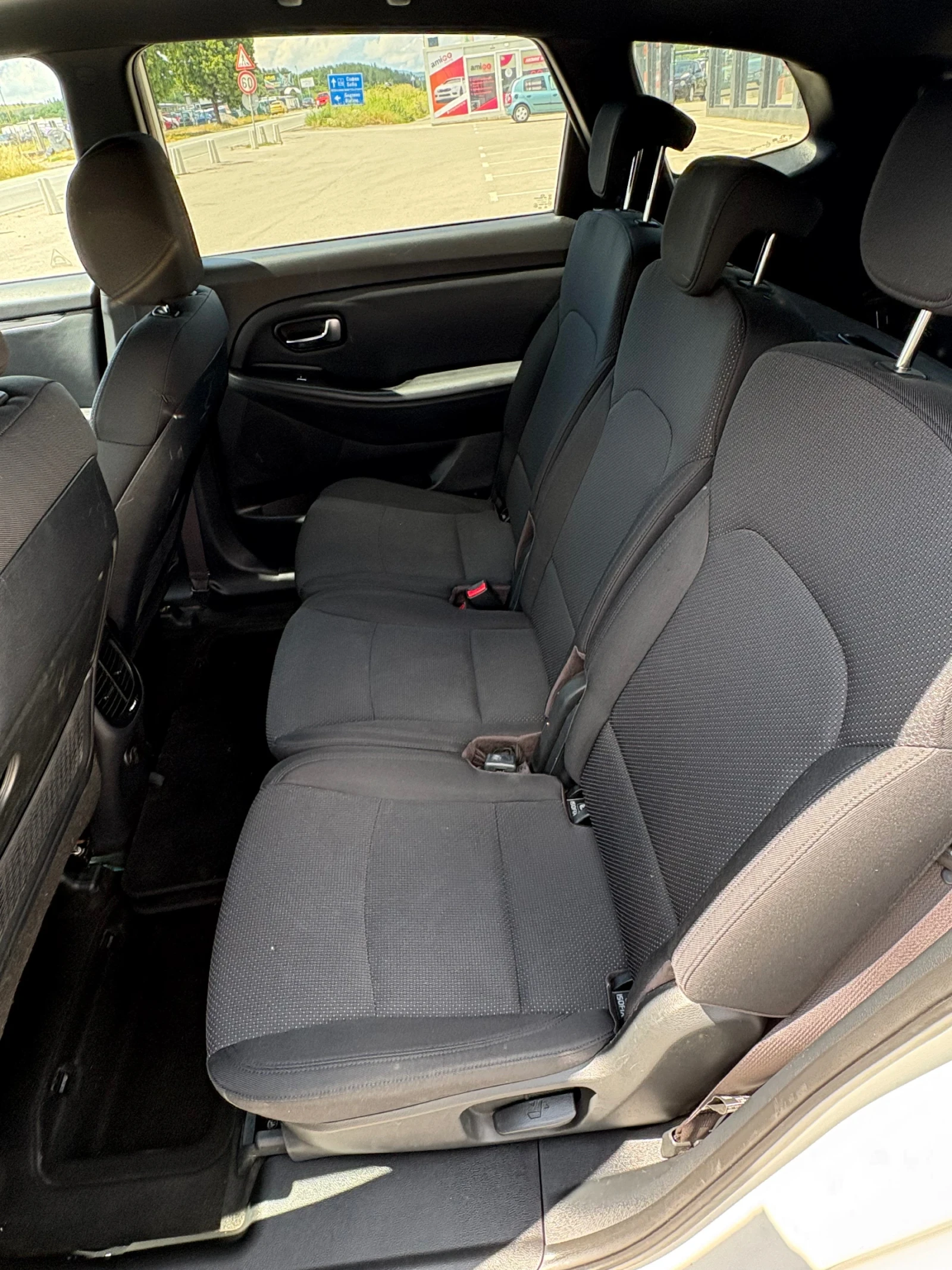 Kia Carens Automatic , снимка 5 - Автомобили и джипове - 54750939