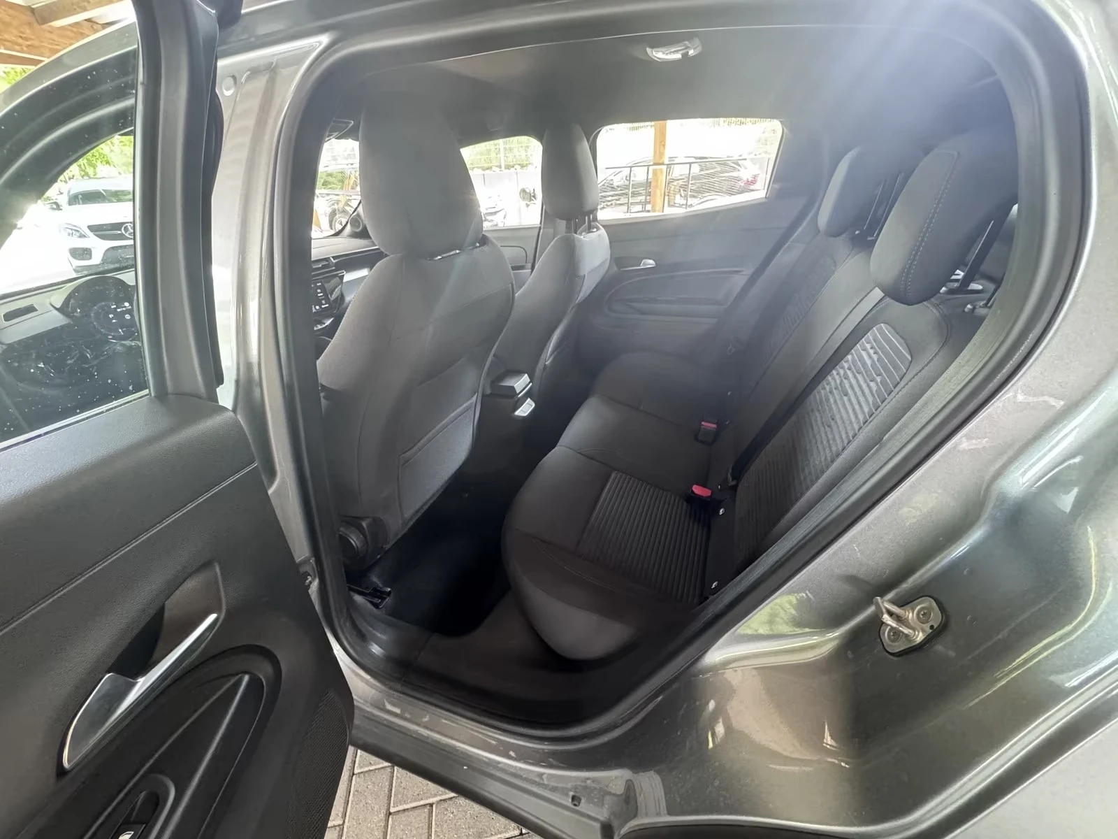 Alfa Romeo Junior ELECTRIC PARKTRONIC FULL LED ТЕРМОПОМПА, снимка 12 - Автомобили и джипове - 54802893