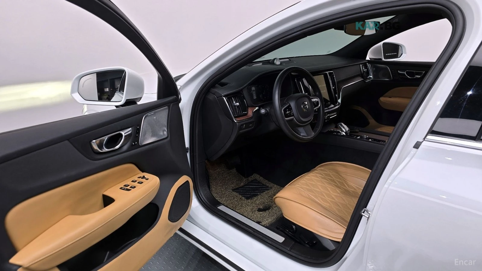 Volvo S60 B5* INSCRIPTION* ПОДГРЕВ* ОБДУХВАНЕ* ПАНОРАМА* B&W, снимка 10 - Автомобили и джипове - 54916948