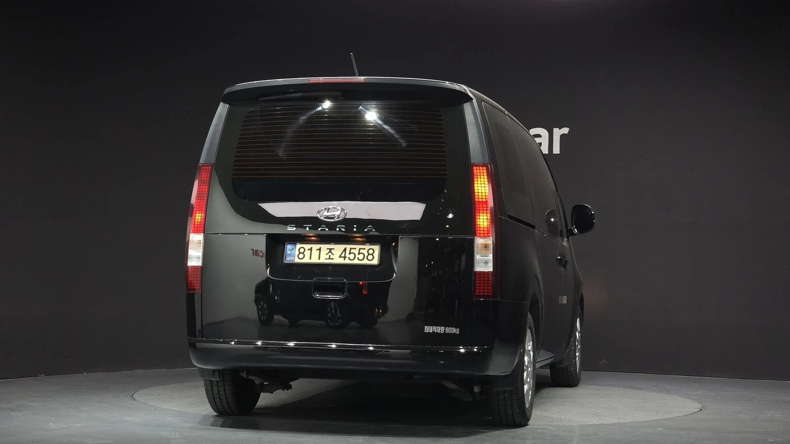 Hyundai Staria Modern* BLIND SPOT* ПОДГРЕВ ВОЛАН* КРАЙНА ЦЕНА, снимка 4 - Автомобили и джипове - 55348243