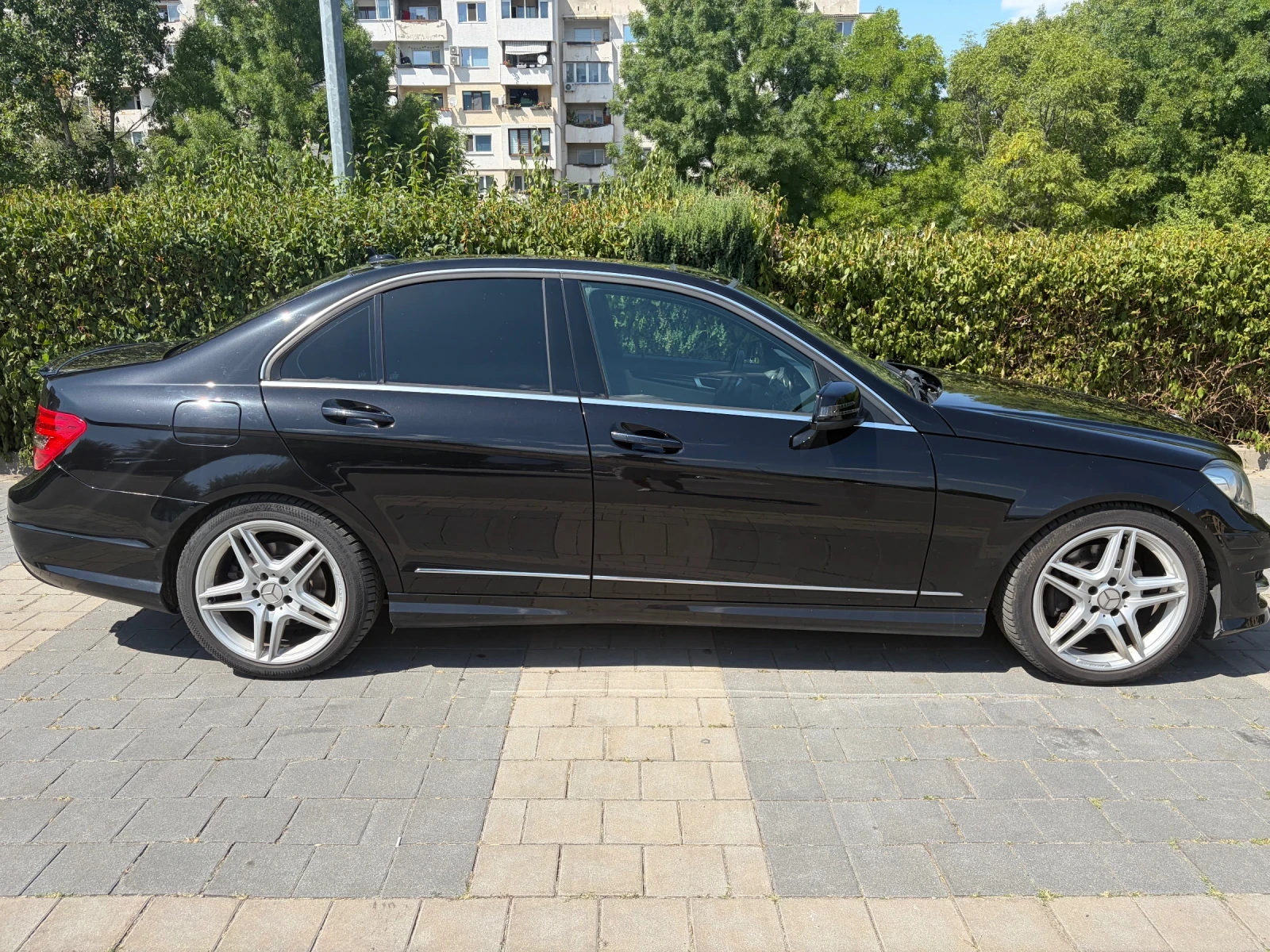 Mercedes-Benz C 350 4 matic, снимка 3 - Автомобили и джипове - 55646795