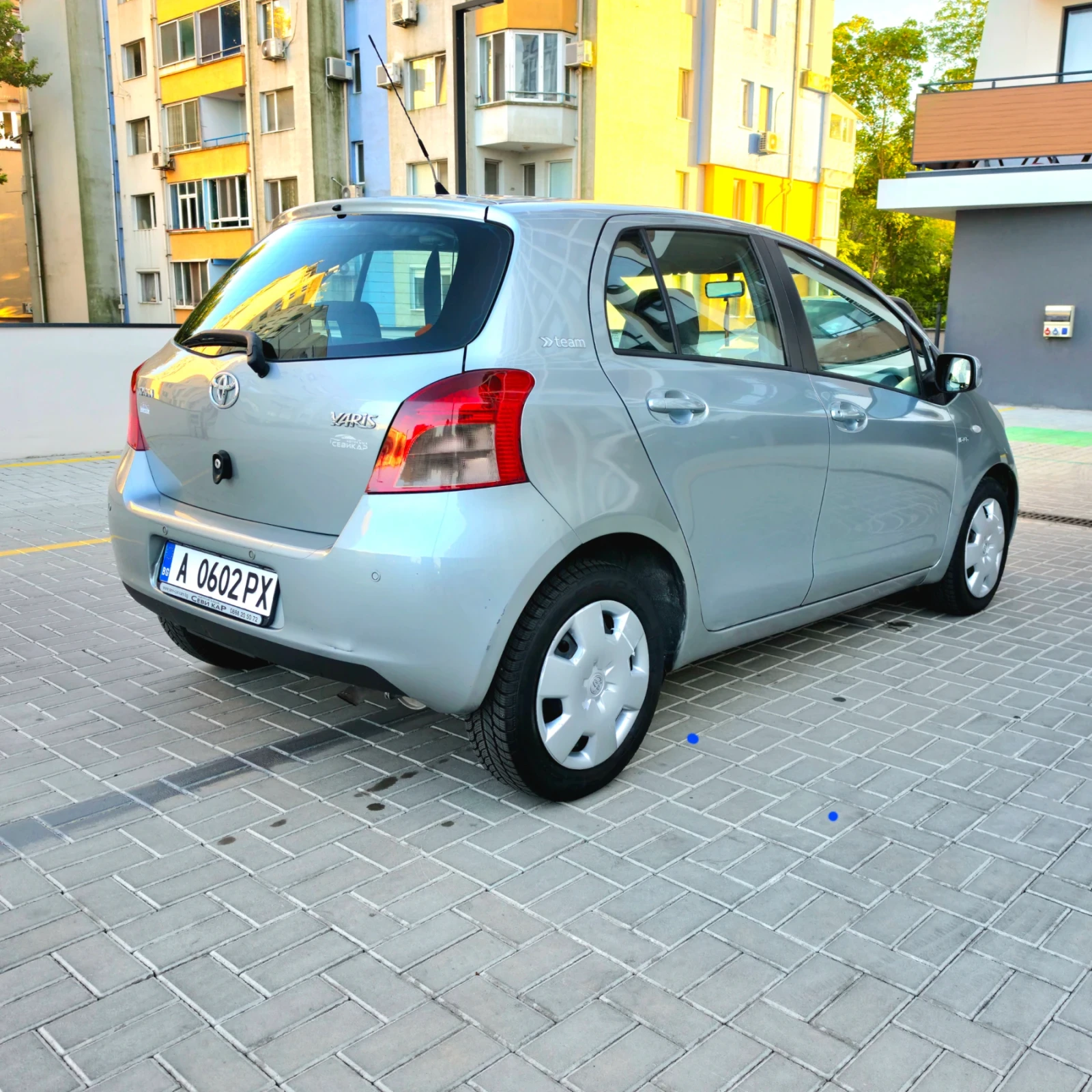 Toyota Yaris 1.4 D-4D, снимка 4 - Автомобили и джипове - 55649148